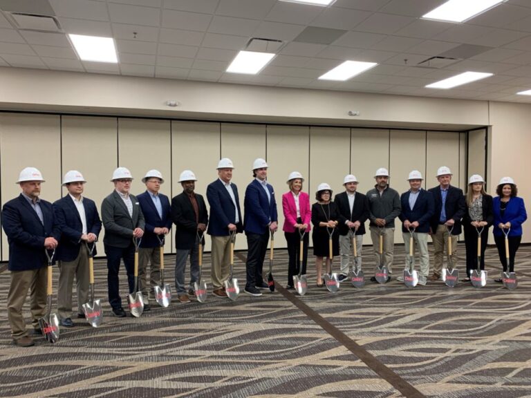 DaisyBrandGroundbreakingRIphoto-980x735