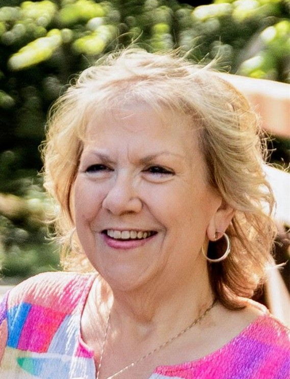 Hamilton, Carol 1